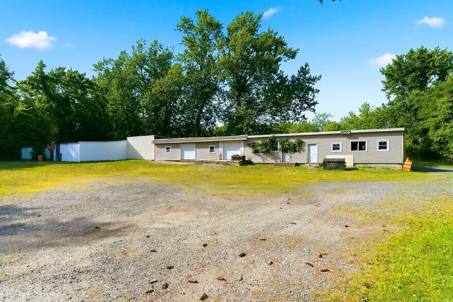 More Photos Of 26 Megill Rd, Farmingdale Industrial For Sale