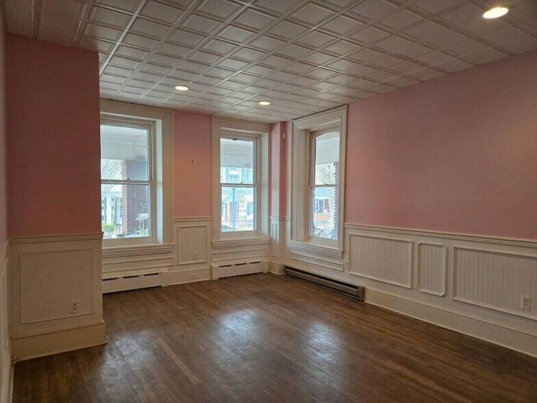 More Photos Of 224-226 Main St, East Greenville Storefront Retail Residential For Lease