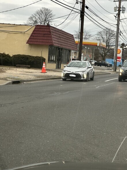 More Photos Of 1181 Straight Path, West Babylon General Retail For Sale