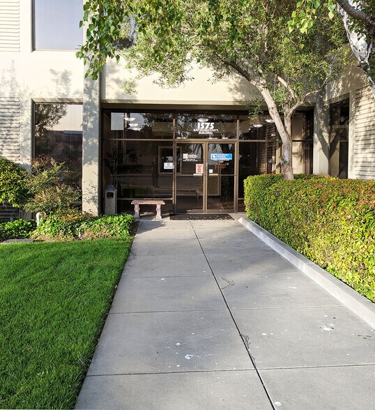 More Photos Of 1575 Bayshore Hwy, Burlingame Office For Lease