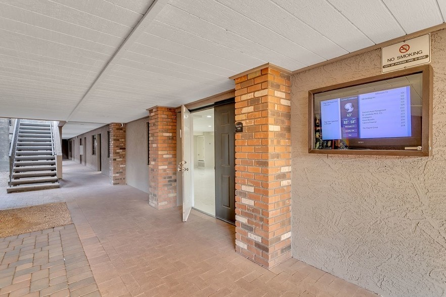 More Photos Of 4539 N 22nd St, Phoenix Office Residential For Lease