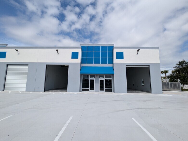 More Photos Of 1486-1522 NE Success Dr, Jensen Beach Light Distribution For Lease