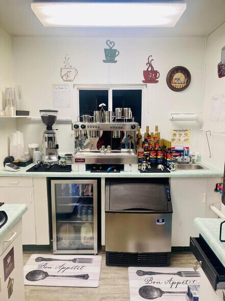 More Photos Of 206 Main St, Stanley Restaurant For Sale