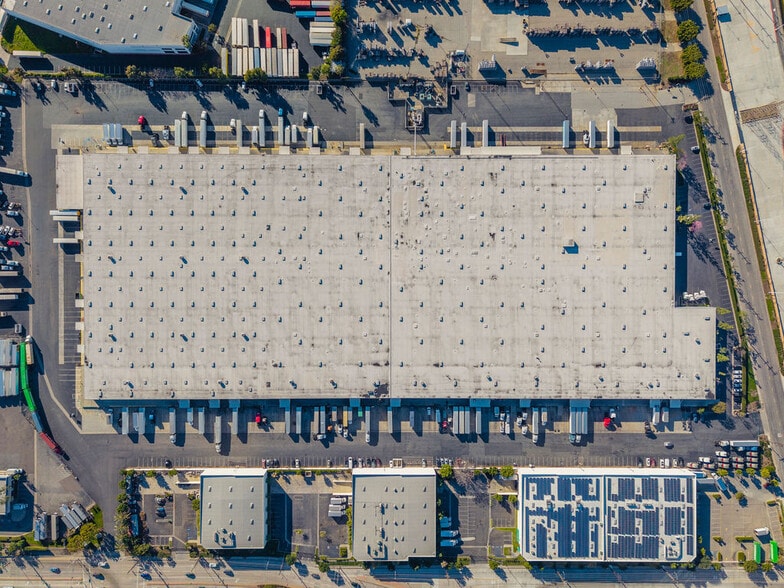 More Photos Of 875-943 S Azusa Ave, City of Industry Unknown For Lease