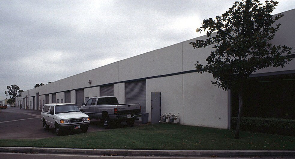 More Photos Of 12015 Slauson Ave, Santa Fe Springs Research And Development For Lease