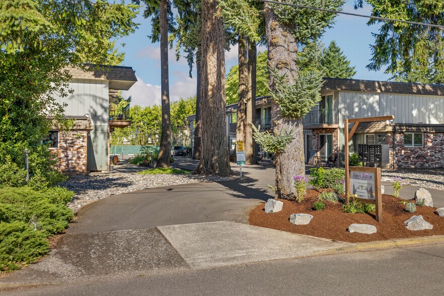 More Photos Of 2615-2631 SE 111th Ave, Portland Apartments For Sale