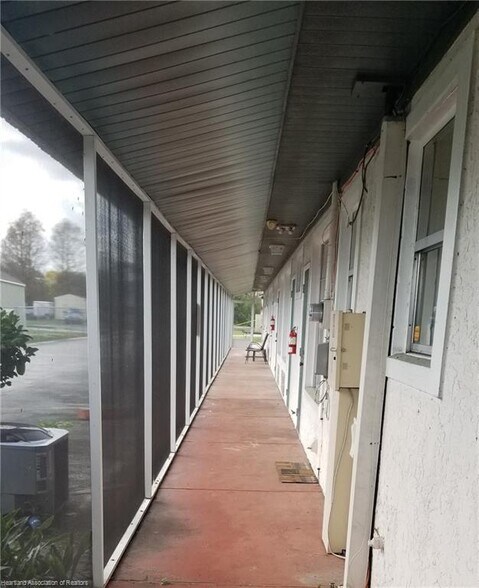 More Photos Of 1131 Us-27 S, Sebring Storefront Retail Office For Sale