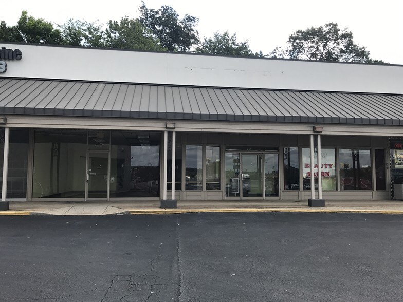 More Photos Of 222-260 Gadsden Hwy, Birmingham General Retail For Lease