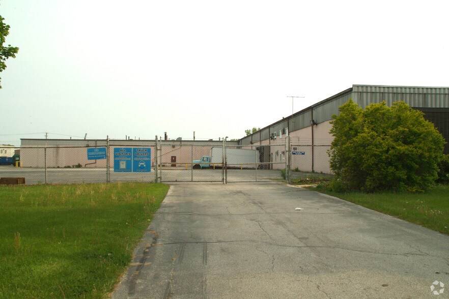 More Photos Of 1721 Dove St, Port Huron Warehouse For Sale