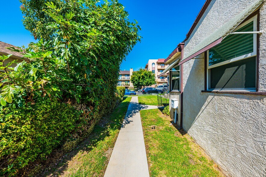 More Photos Of 550-552 E Verdugo Ave, Burbank Apartments For Sale