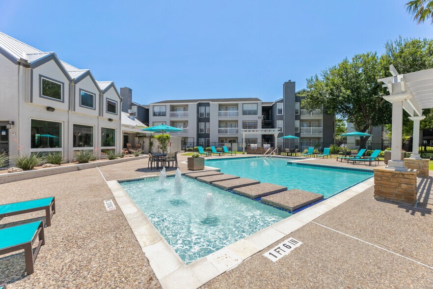 Primary Photo Of 6635 S Staples St, Corpus Christi Apartments For Sale