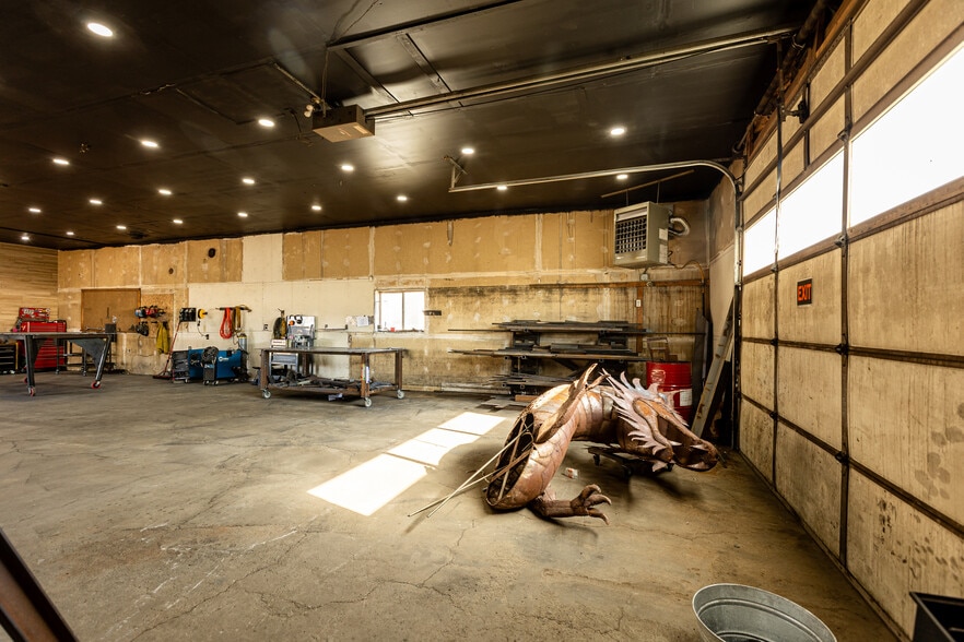 More Photos Of 612 S 9th St, Gunnison Industrial For Sale