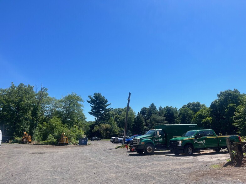 More Photos Of 603 Witmer Rd, Horsham Township Office For Sale