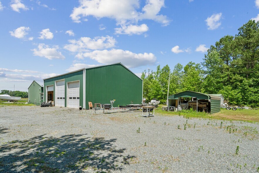 More Photos Of 1856 Buckley Hall Rd, Cobbs Creek Warehouse For Sale