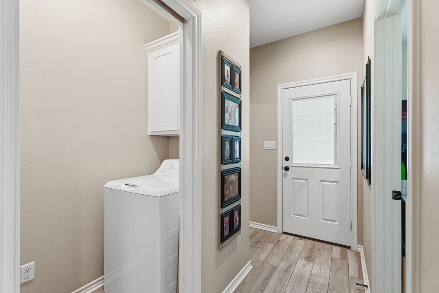 More Photos Of 16087 Echo Glen Dr, Tyler Apartments For Sale