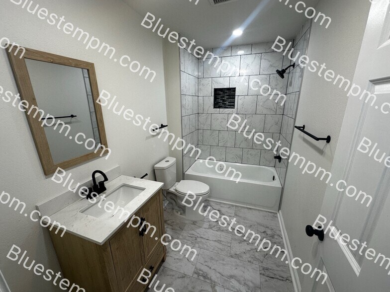 More Photos Of 1115 Felix St, Saint Joseph Apartments For Sale