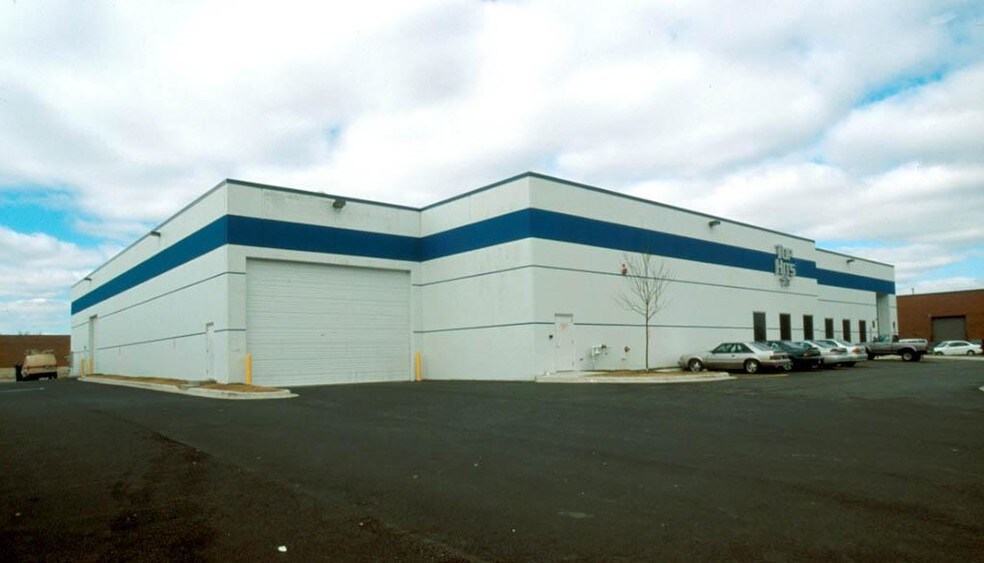 Primary Photo Of 360 Hastings Dr, Buffalo Grove Warehouse For Lease