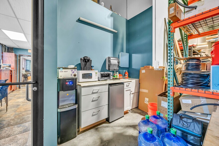 More Photos Of 2-10 Turnberry Ln, Sandy Hook Industrial For Sale