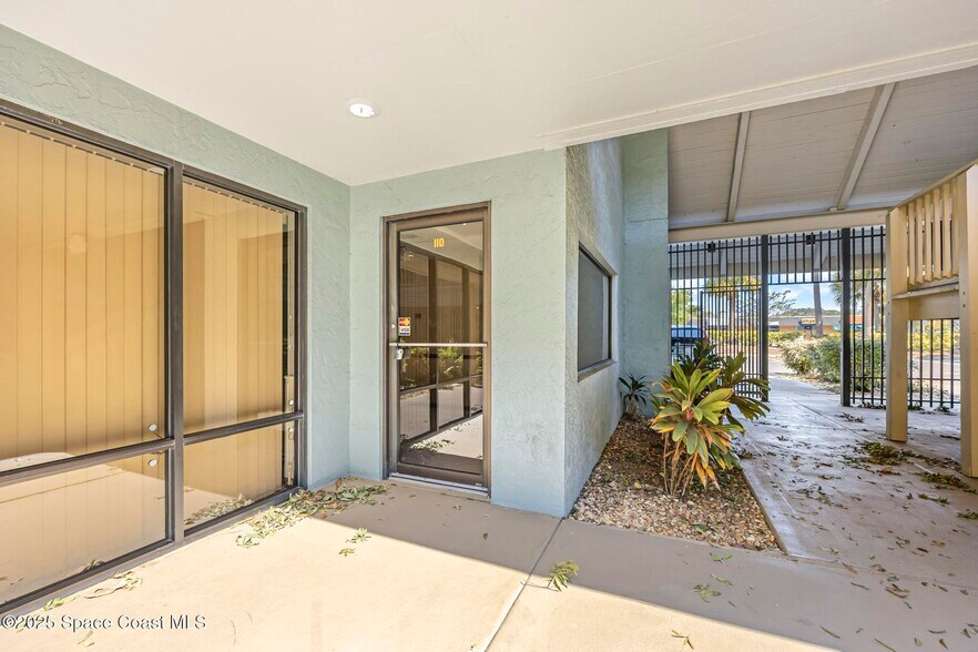 More Photos Of 700 N Wickham Rd, Melbourne Office For Lease