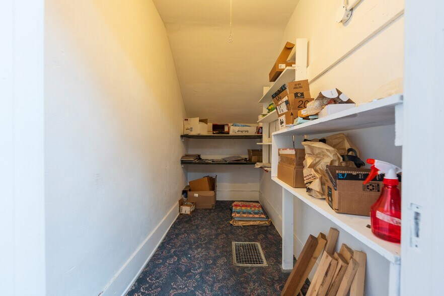 More Photos Of 159-165 S Western Ave, Los Angeles Loft Creative Space For Lease