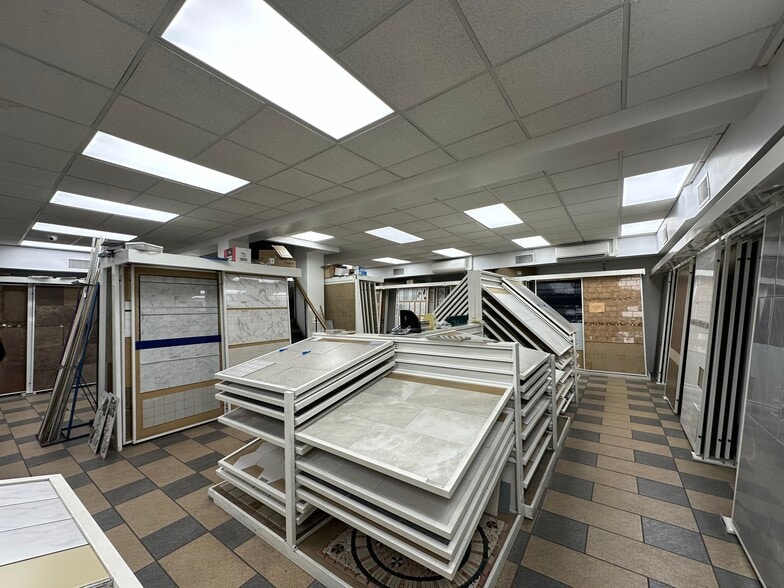 More Photos Of 250 Morgan Ave, Brooklyn Manufacturing For Lease