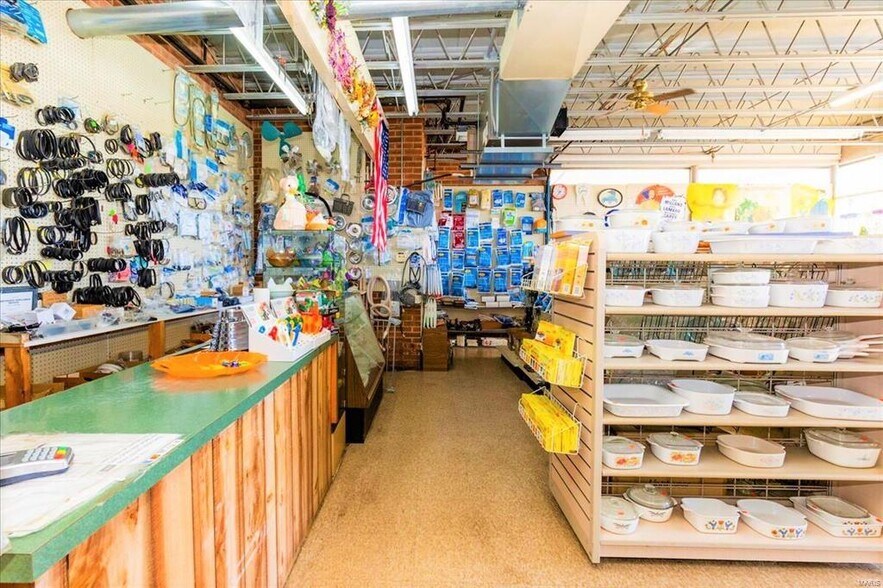 More Photos Of 9979 Watson Rd, Saint Louis Storefront Retail Office For Sale