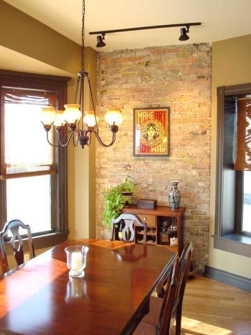 More Photos Of 2242 S Kinnickinnic Ave, Milwaukee Storefront Retail Residential For Lease