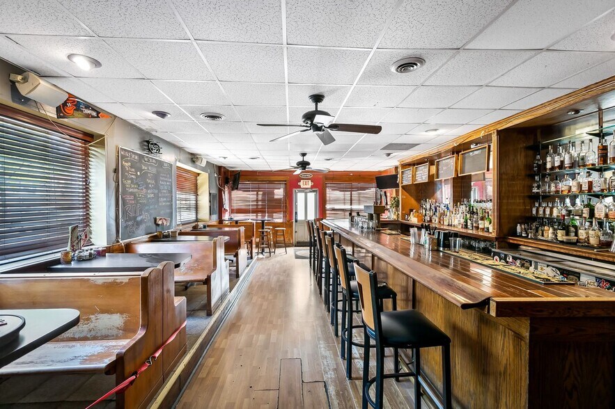 More Photos Of 2218 Boston St, Baltimore Storefront Retail Residential For Sale