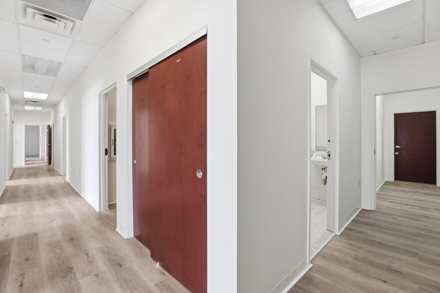 More Photos Of 2925 Lord Baltimore Dr, Windsor Mill Medical For Lease