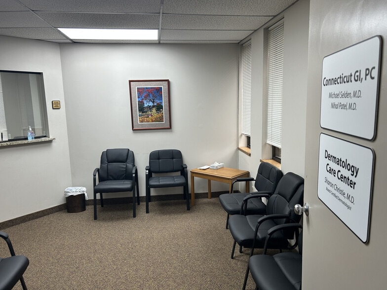 More Photos Of 74 Mack St, Windsor Medical For Sale