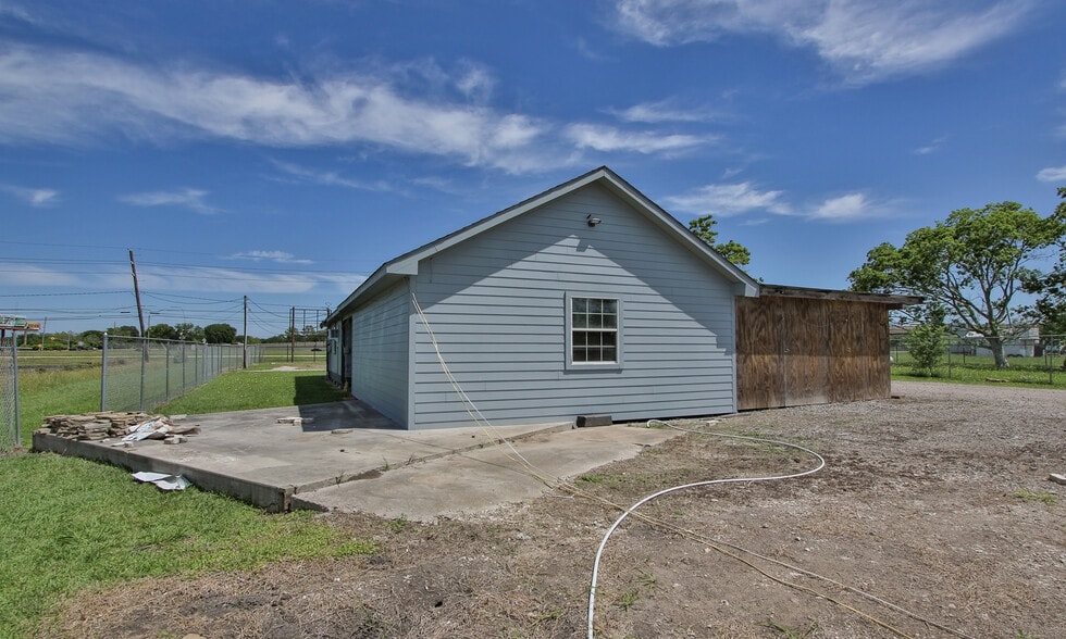 More Photos Of 241 McKeever Rd, Rosharon Land For Sale