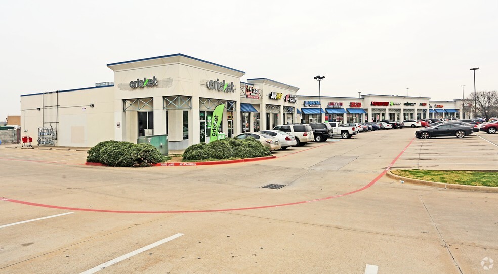 Primary Photo Of 1515 N Cockrell Hill Rd, Dallas General Retail For Lease