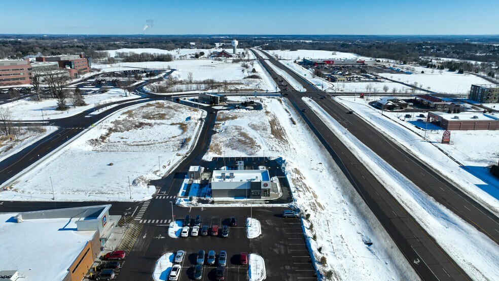 More Photos Of 3480 Highpoint Dr N, Oakdale General Retail For Sale