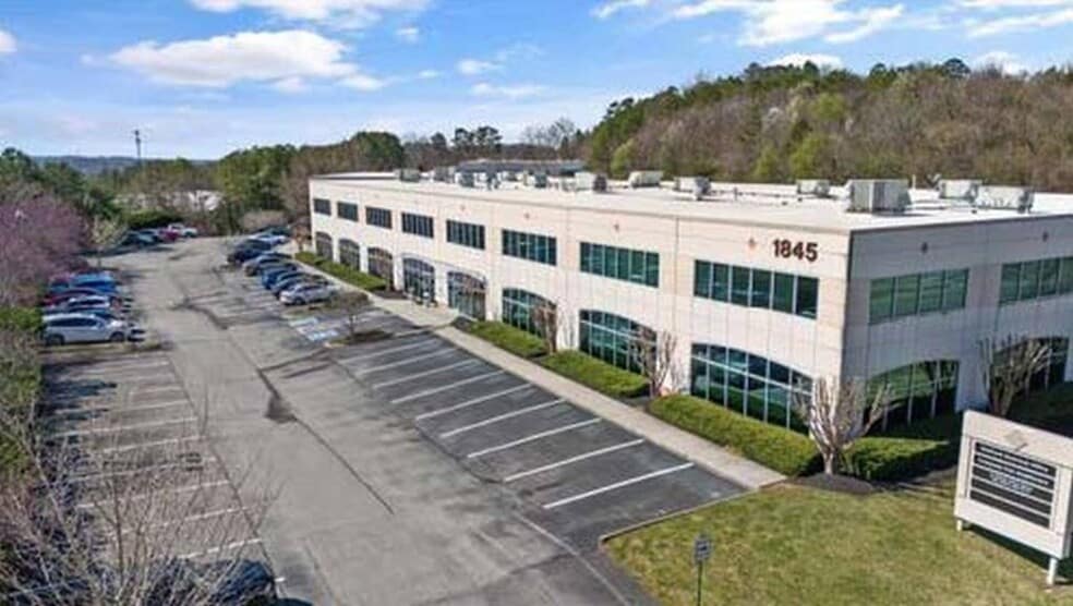 Primary Photo Of 1845 Midpark Rd, Knoxville Office For Lease