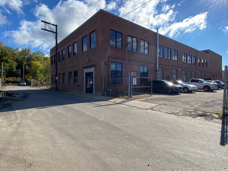 More Photos Of 501 Robb St, McKees Rocks Warehouse For Sale