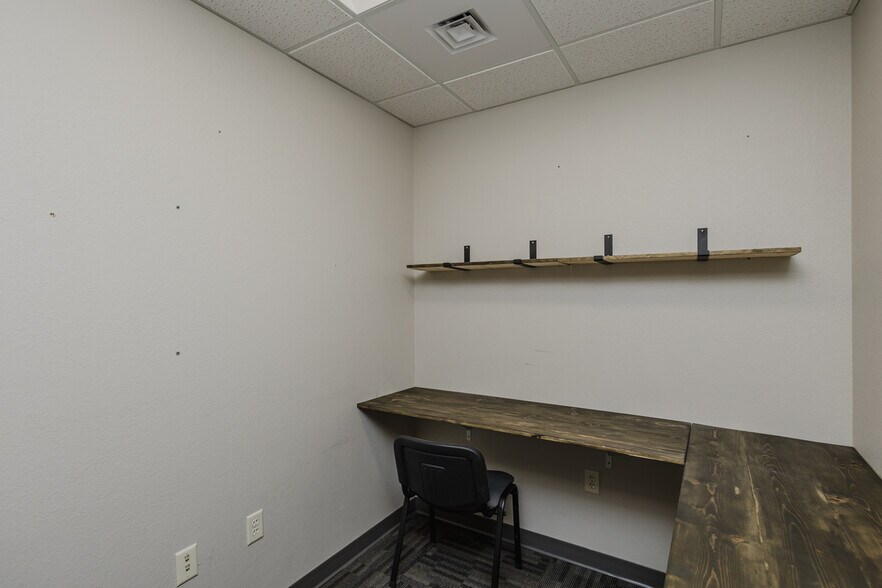 More Photos Of 429 S 119th St W, Wichita Office For Sale