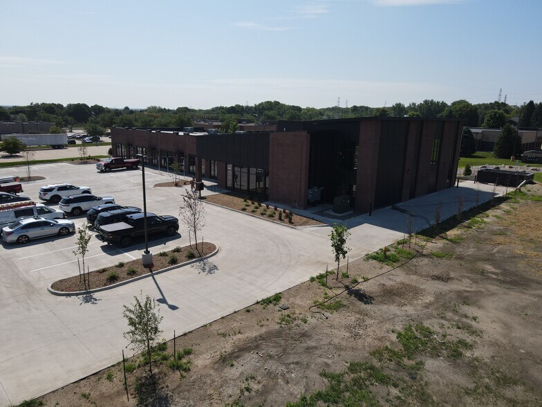 More Photos Of 8700 Thomas Ave, Johnston General Retail For Lease