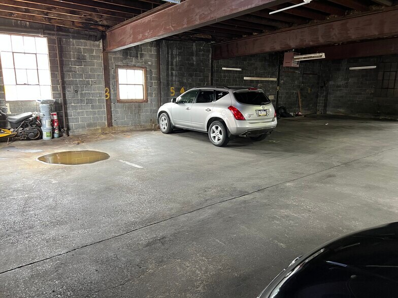 More Photos Of 665-667 W Market St, York Storefront Retail Residential For Sale