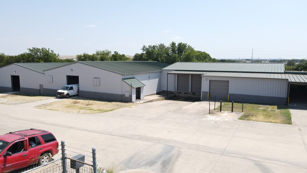 More Photos Of 4809 Century Dr, Forest Hill Warehouse For Sale