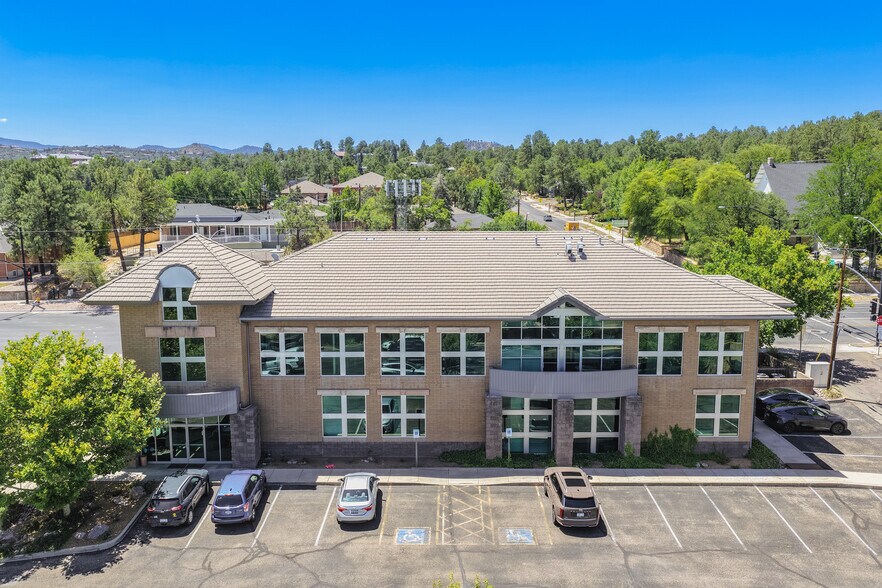 More Photos Of 600 W Gurley St, Prescott Office For Lease