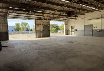 More Photos Of 6830 S Howell Ave, Oak Creek Manufacturing For Sale