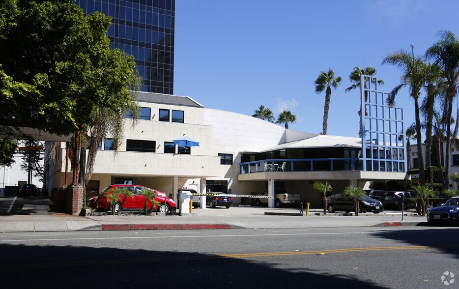 More Photos Of 201 Wilshire Blvd, Santa Monica Loft Creative Space For Lease