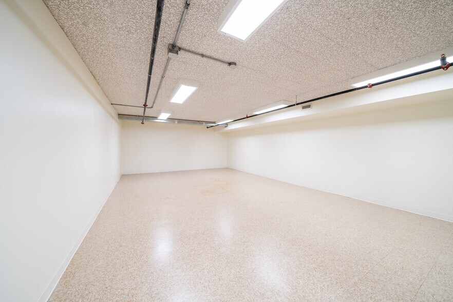 More Photos Of 6301 Gaston Ave, Dallas Coworking Space