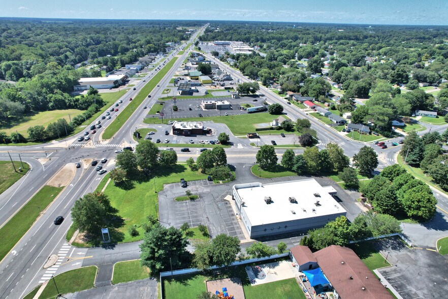 More Photos Of 1580 S Dupont Hwy, Dover General Retail For Lease
