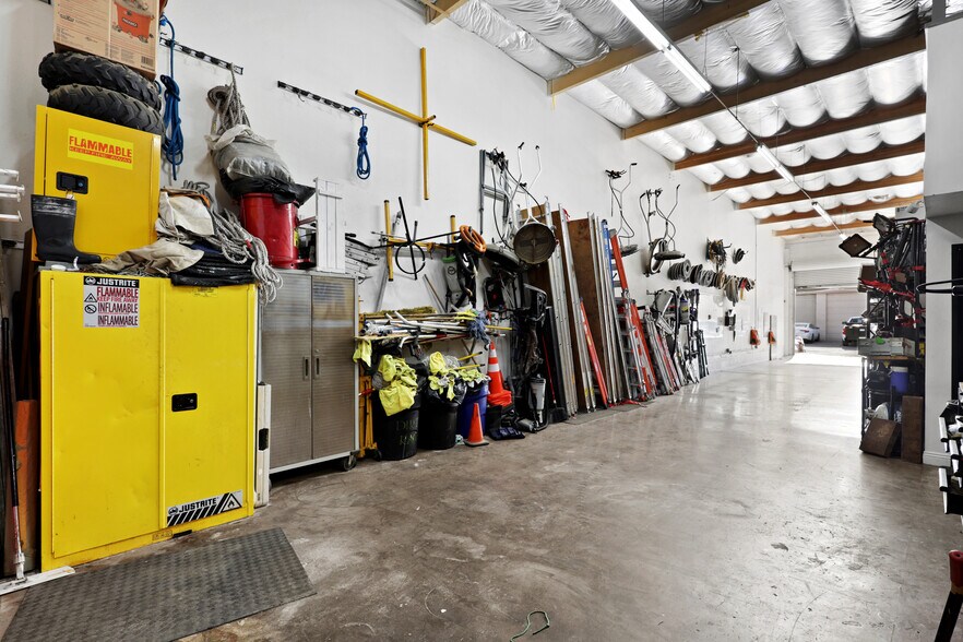 More Photos Of 12862 Foothill Blvd, Sylmar Warehouse For Sale