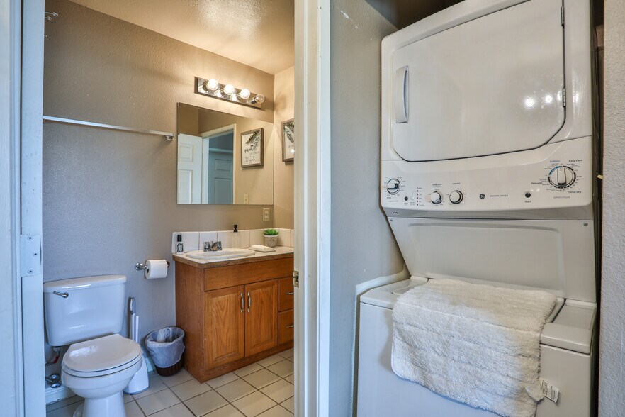 More Photos Of 306 E Foothill Blvd, Glendora Apartments For Sale