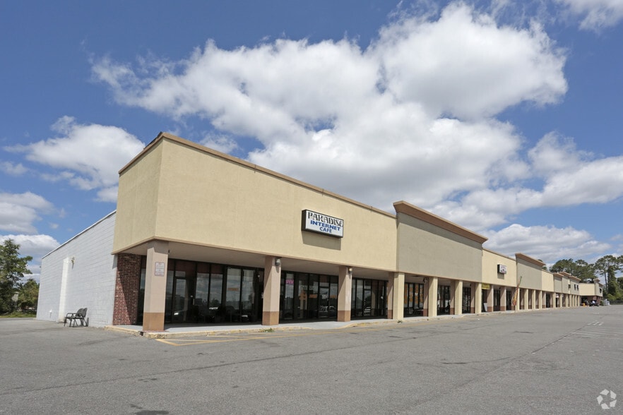 More Photos Of 164 S US Highway 17, East Palatka General Retail For Lease