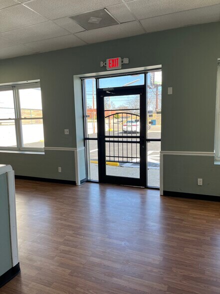 More Photos Of 1823 N Main St, Dayton Daycare Center For Sale