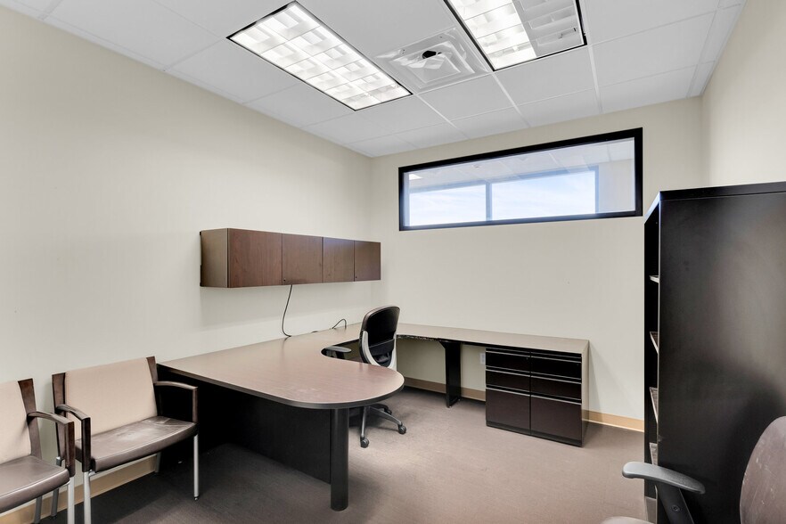 More Photos Of 1985 NE Cornell Rd, Hillsboro Office For Sale