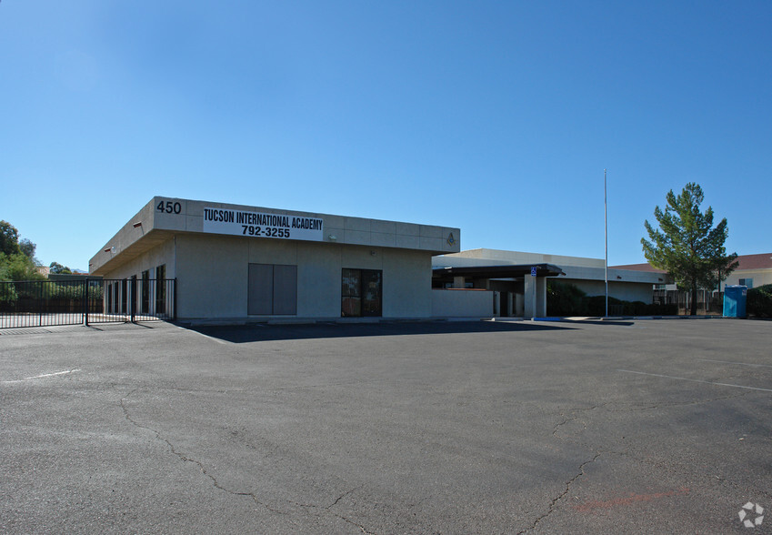 Primary Photo Of 450 N Pantano Rd, Tucson Schools For Sale